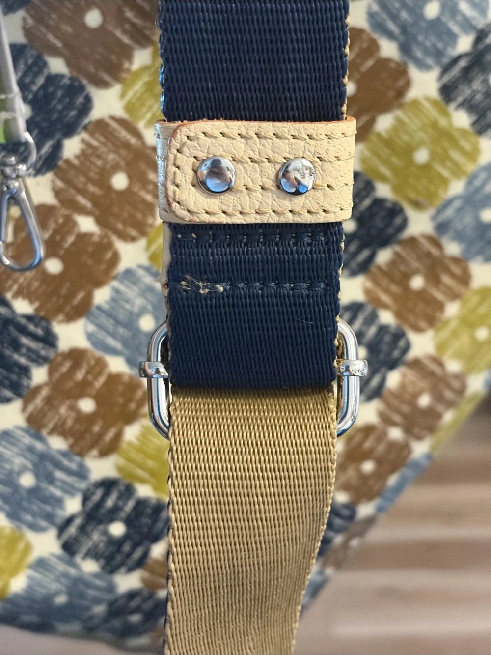 Orla Kiely Lg.  Messenger Crossbody Bag Textured Flower Moss Print Canvas Coated
